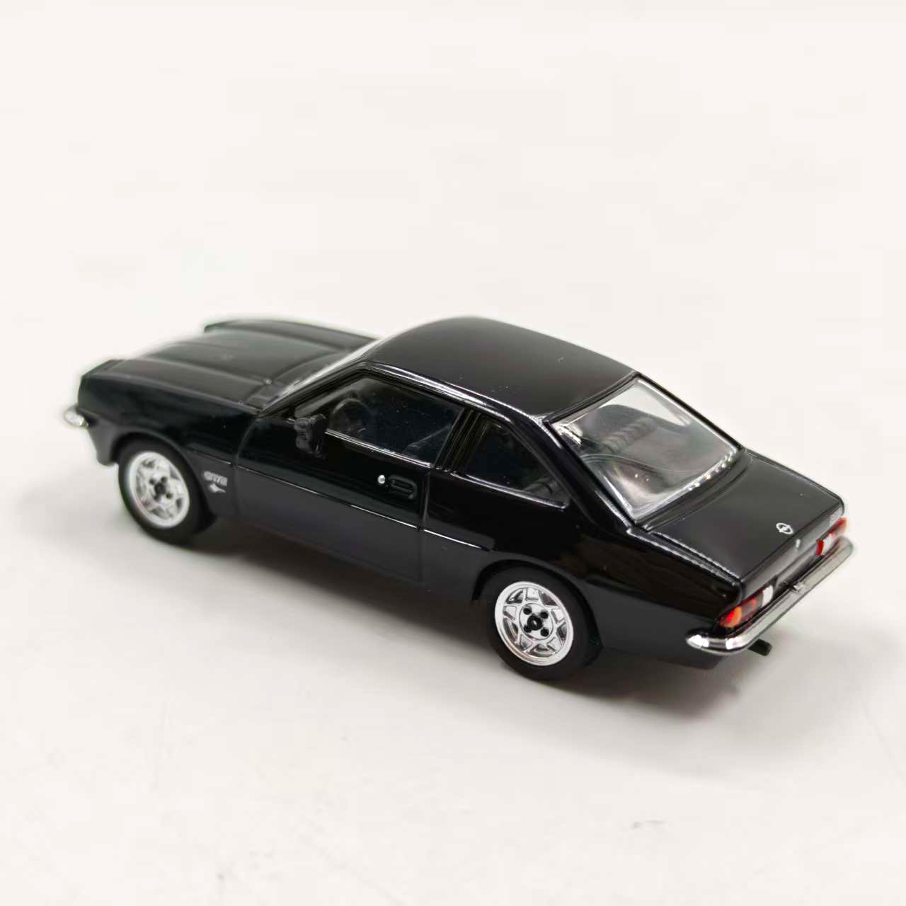 Herpa scala 1/87 OPEL GT/E tav - Car Care recensione e prezzo